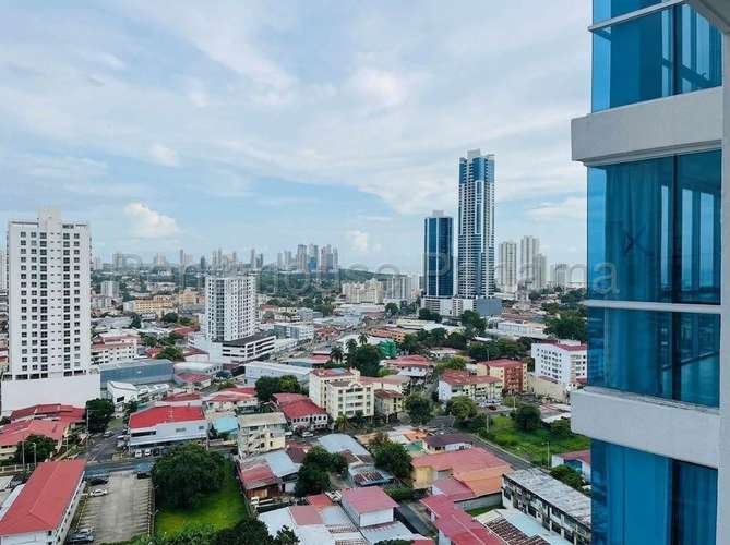Apartamento en Alquiler en Carrasquilla Mv