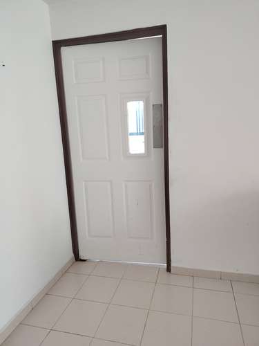 Alquilo apartamento antiguo disfuncional en el cangrejo  - Imagen 2