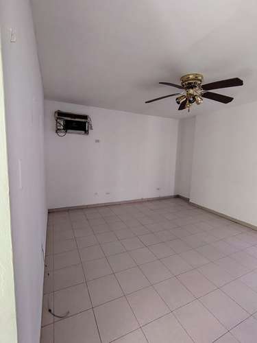Alquilo apartamento antiguo disfuncional en el cangrejo  - Imagen 5