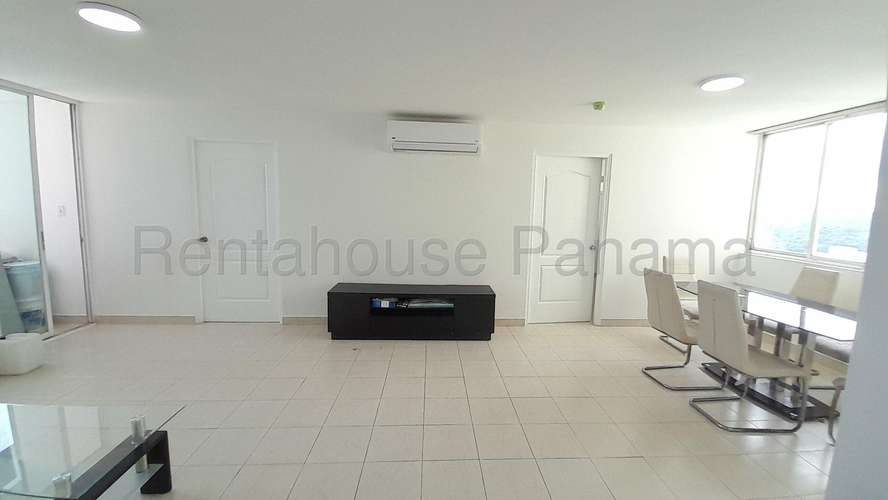 Apartamento en Alquiler en Parque Edison Mv