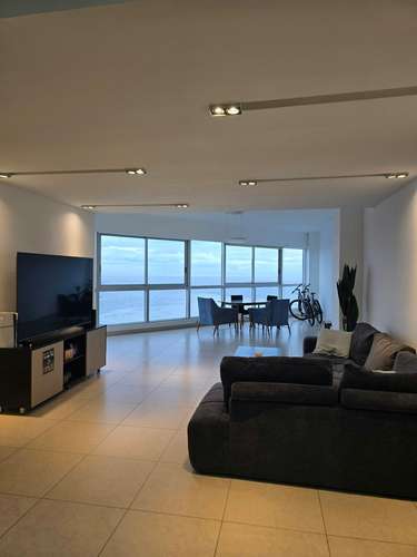 Alquiler de Penthouse en PH Rivage, Avenida Balboa
