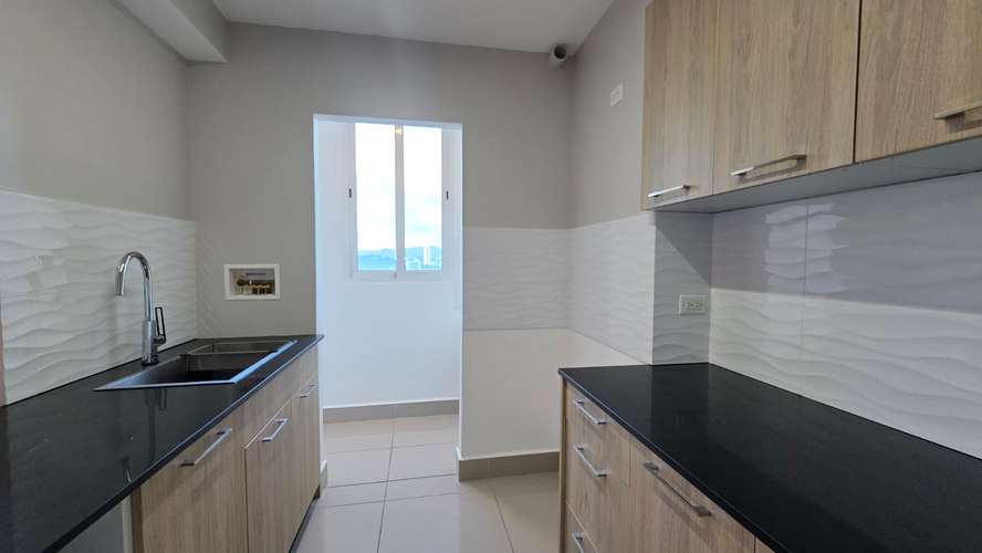 Alquiler con Opción a Compra Apartamento en Vía España - Rio Abajo