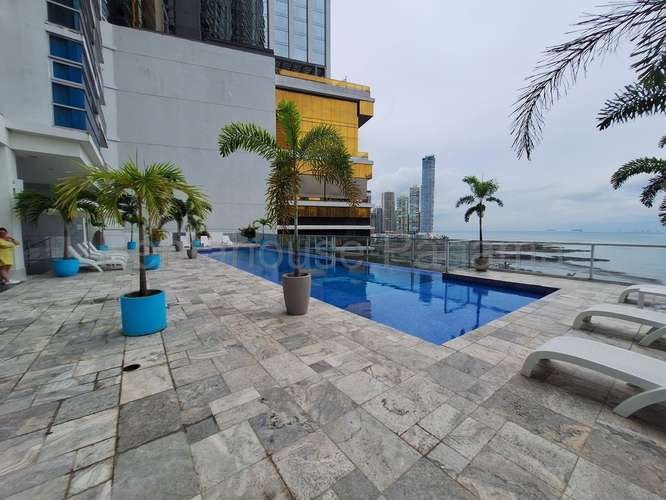 Apartamento en Alquiler en Avenida Balboa Mv