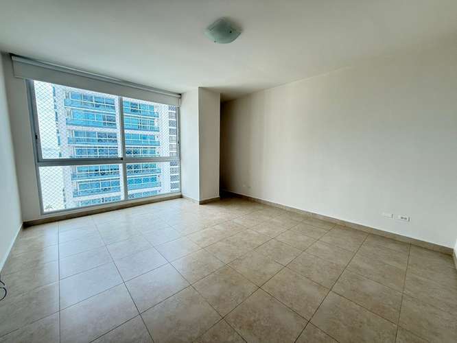 Alquiler de apartamento con Linea Blanca - Avenida Balboa - L.G.