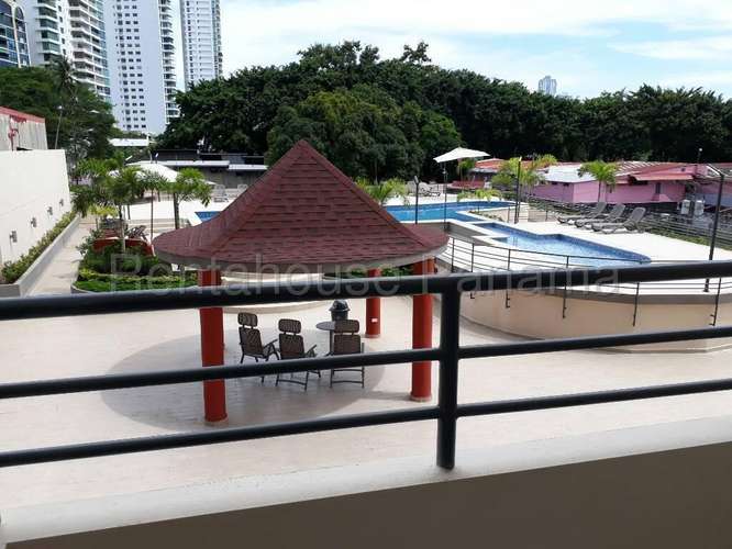Apartamento en Alquiler en Carrasquilla Mv