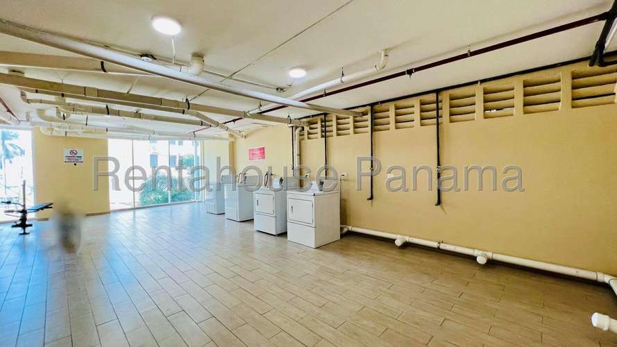 Apartamento en Alquiler en Carrasquilla Mv