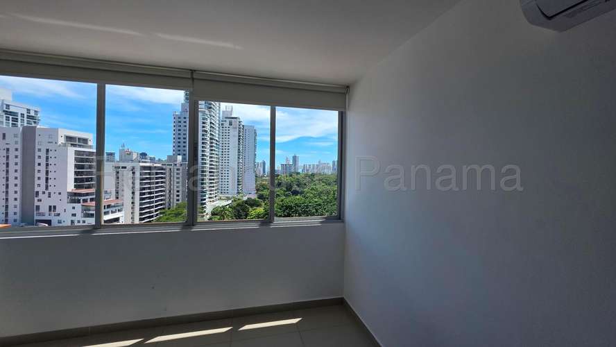 Apartamento en Alquiler en Carrasquilla Mv