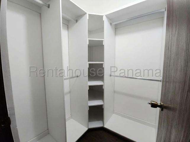 SE ALQUILA APATAMENTO CON BALCÓN Y LÍNEA BLANCA EN PUNTA PACÍFICA 27-3306/GMB