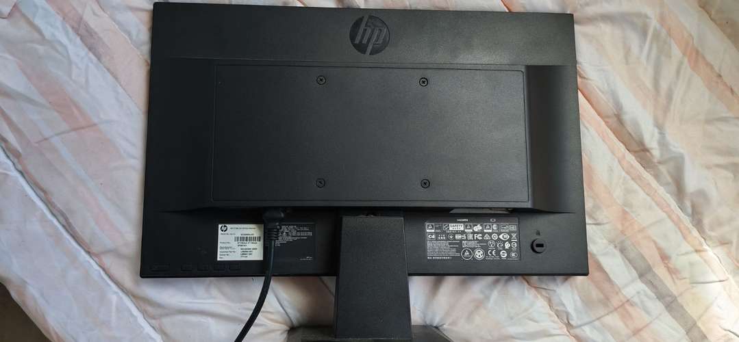 Monitor HP P19b G4 de 18.5"