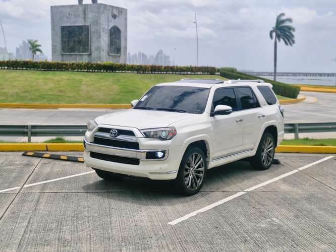 Toyota 4Runner Limited 2018 Full xtra