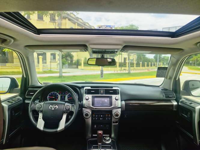 Toyota 4Runner Limited 2018 Full xtra