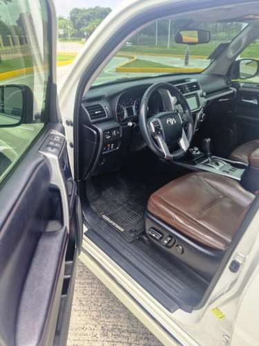 Toyota 4Runner Limited 2018 Full xtra