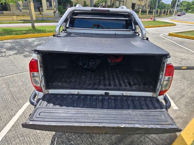 Nissan Frontier Np Automatica Full xtra - Imagen 13