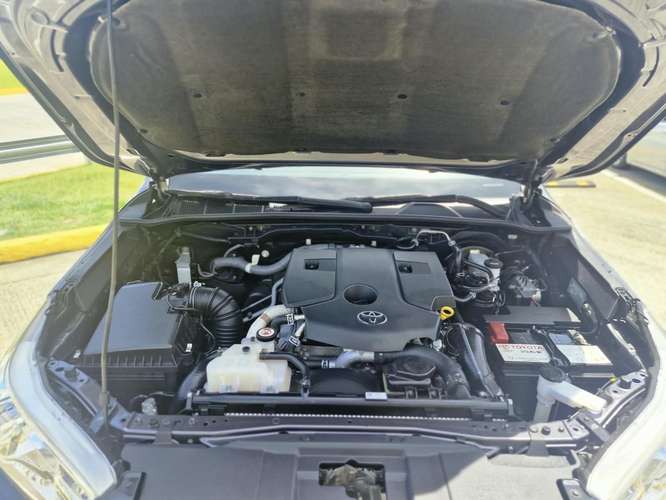 Toyota Hilux 2023 Semi full Turbo diesel