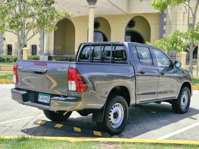 Toyota Hilux 2023 Semi full Turbo diesel