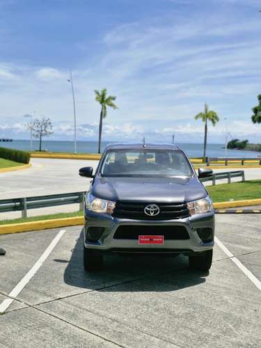 Toyota Hilux 2023 Semi full Turbo diesel