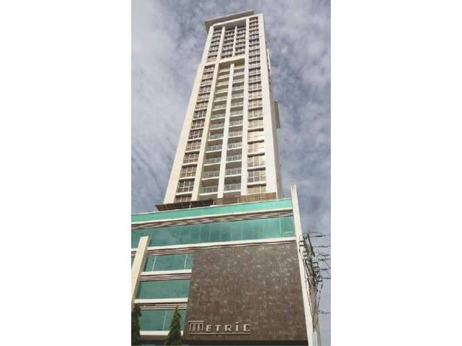 Alquiler de Apartamento Amoblado en PH METRIC, VIA BRASIL