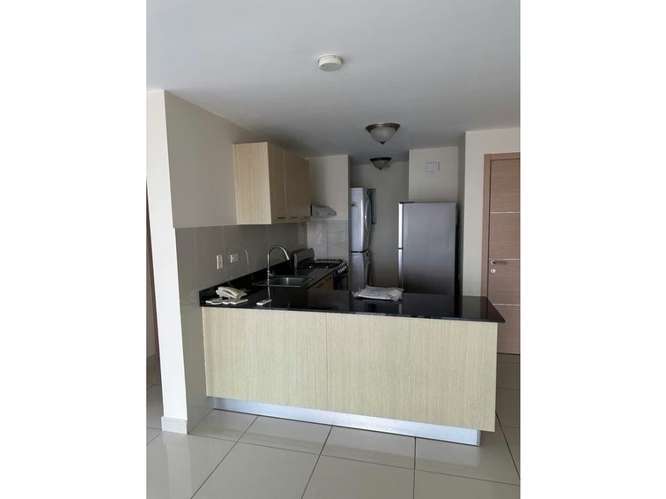 APARTAMENTO DE 2 RECÁMARAS EN VÍA ESPAÑA – $1,050 MENSUALES (C.P) - Imagen 3