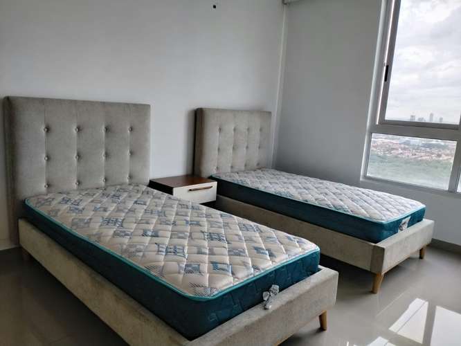 Apartamento amoblado de 3 recámaras con vista al mar, 2 estacionamientos y amenidades de lujo en Ciudad de Panamá VL
