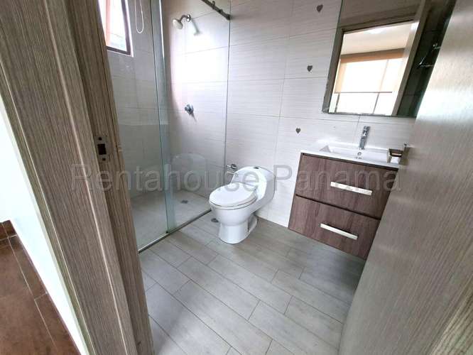 Venta de Apartamento con Línea blanca en Costa Sur Ph Costamare EC - Imagen 13