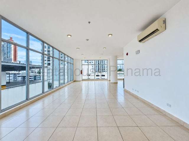 Se alquila apartamento en Pueblo Nuevo GCEA27-3290