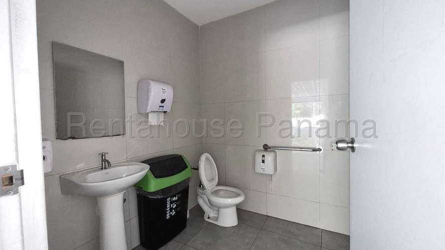 Alquiler de Local Comercial en SANTA ELENA STRIP MA, San Francisco| 112 m², 27GP422