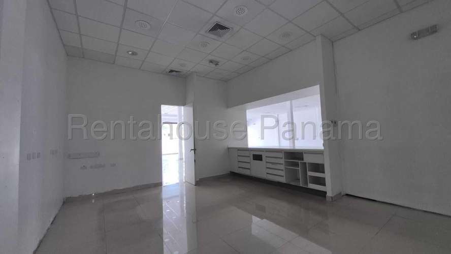 Alquiler de Local Comercial en SANTA ELENA STRIP MA, San Francisco| 112 m², 27GP422