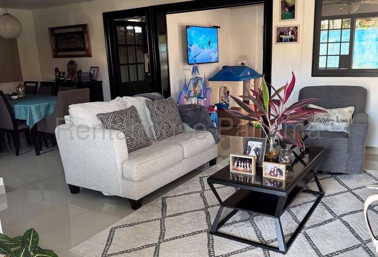 House Rental in Chorrera Sunset Hills KF