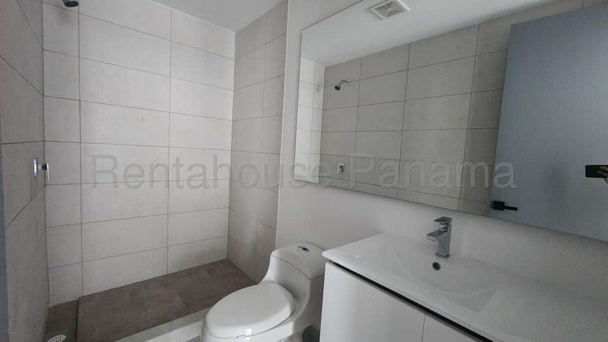 RR ALQUILER DE APARTAMENTO EN EL CANGREJO PH VAN GOGH