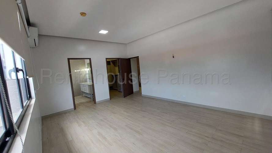 Casa en Alquiler San Francisco 27LRL3320
