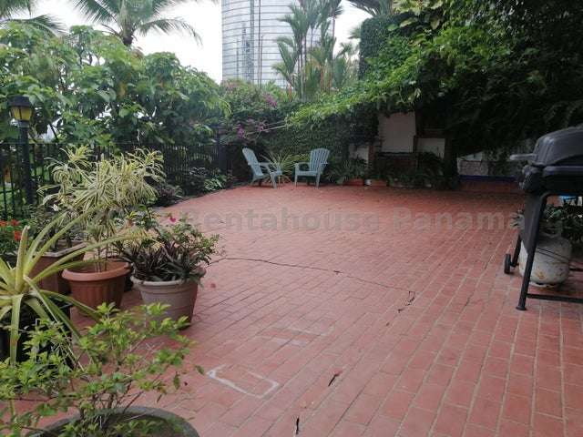 Venta de Casa en La Alameda, 4 Niveles con Piscina y Jardin 22LGG9727 - Imagen 15