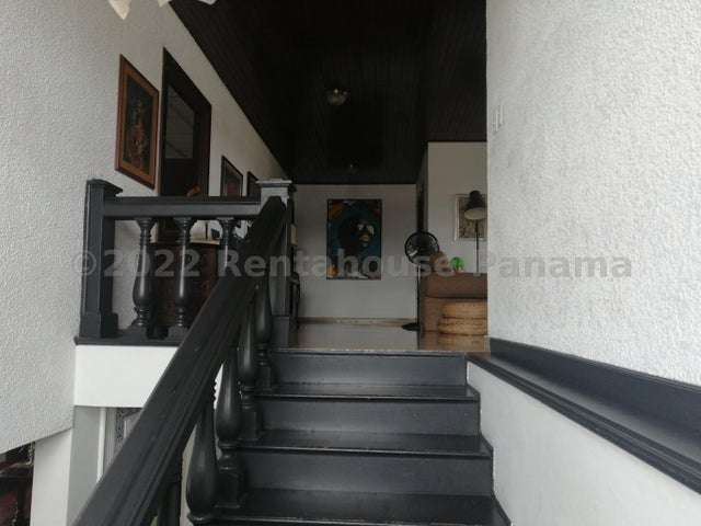 Venta de Casa en La Alameda, 4 Niveles con Piscina y Jardin 22LGG9727 - Imagen 11