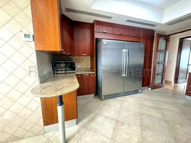 Alquiler Apartamento Amoblado 296 m2 Vista al Mar 3 Recamaras con Bano Punta Pacifica - ALYC 26-5358