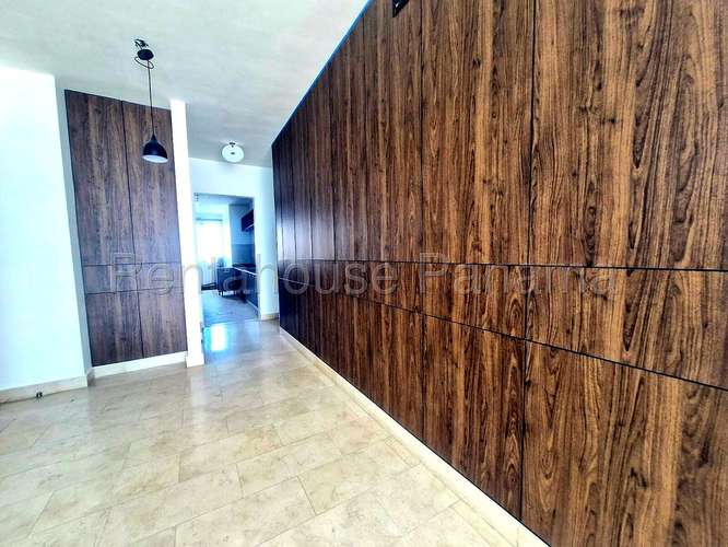Alquiler Apartamento 262 m2 Vista al Mar 3 Recamaras y Den PH Pacific Village - ALYC 27-296