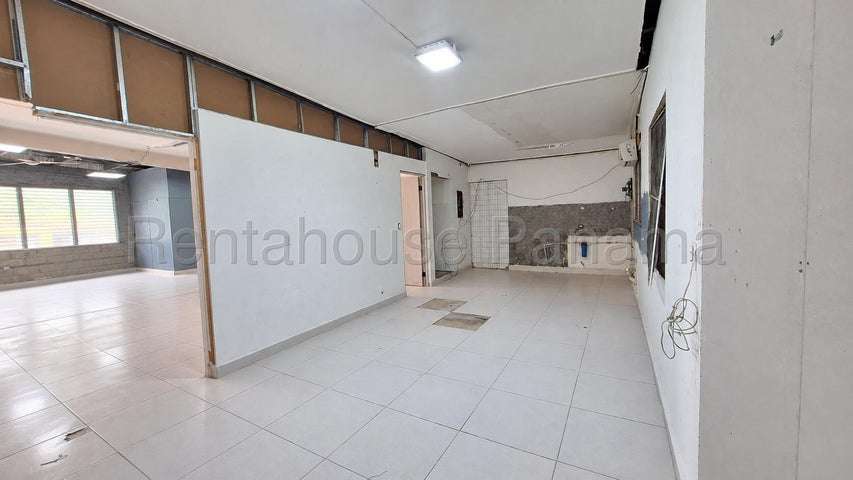 Alquiler de Local Comercial Parque Lefevre a orilla de Calle, Cerca de Av. Santa Elena 27LGG3286 - Imagen 8