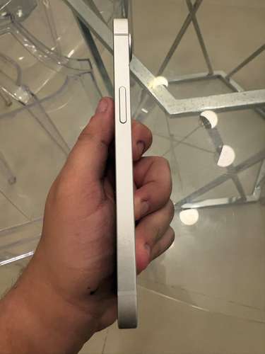 IPHONE 16e Perfecto estado - Imagen 2