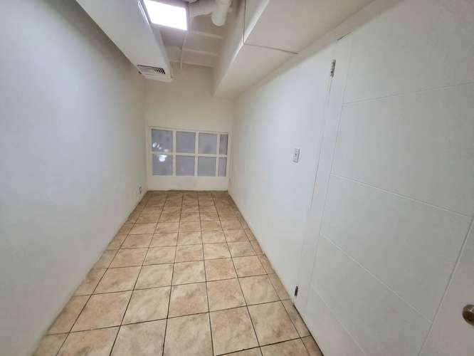Oficina de 2 espacios · 21 m² · Plaza Paitilla · 47F - Imagen 3
