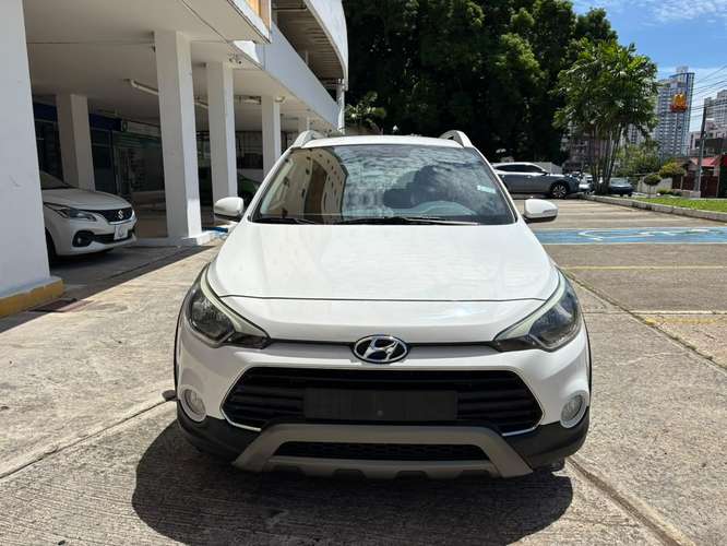 HYUNDAI I20 ACTIVE 2017 POCO KILOMETRAJE