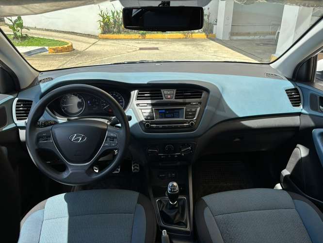 HYUNDAI I20 ACTIVE 2017 POCO KILOMETRAJE