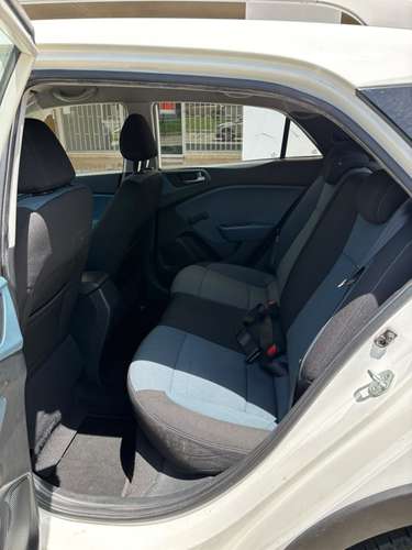 HYUNDAI I20 ACTIVE 2017 POCO KILOMETRAJE