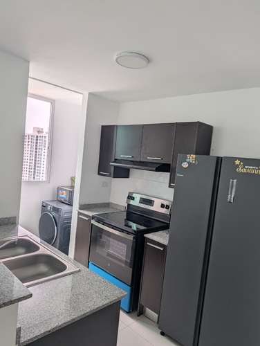 Alquilo Apartamento Amoblado en Carrasquilla San Francisco DC - Imagen 3