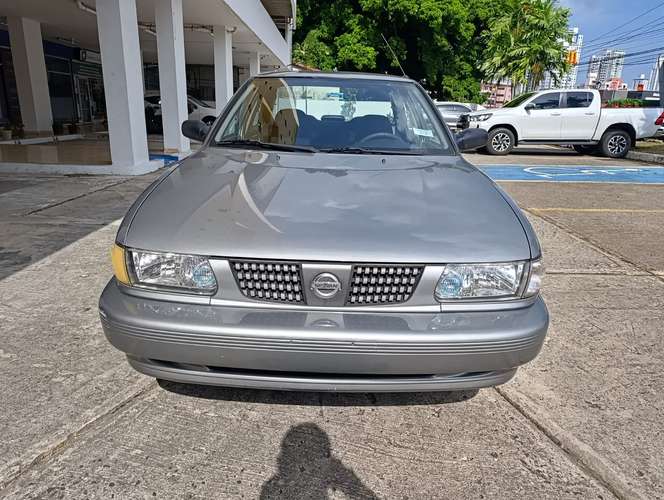 NISSAN SENTRA B13 2013 AUTOMATICO - Imagen 2