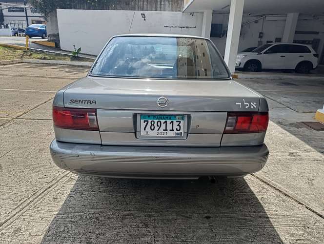 NISSAN SENTRA B13 2013 AUTOMATICO - Imagen 4
