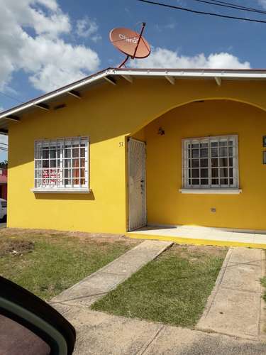 SE ALQUILA CASA EN URBANIZACIÓN BRISAS DE SAN FRANCISCO, LA CHORRERA, B/ 250.00 POR MES.