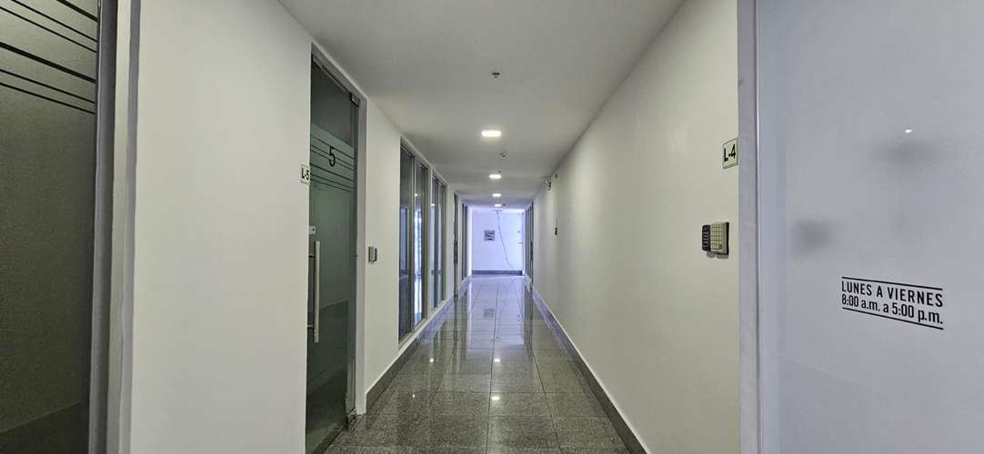Venta ganga, local comercial u oficinas en TOP TOWER - Imagen 5