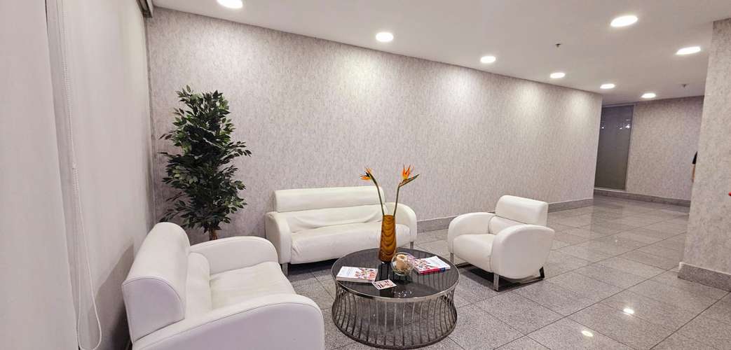 Venta ganga, local comercial u oficinas en TOP TOWER - Imagen 3