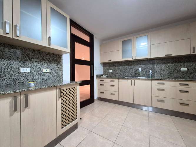 APARTAMENTO EN ALQUILER EN COSTA DEL ESTE – PH PARQUE DEL MAR – VISTA AL PARQUE – LÍNEA BLANCA - Imagen 7