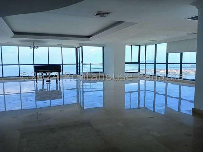 Alquiler de Apartamento en Avenida Balboa 26-9018CUR