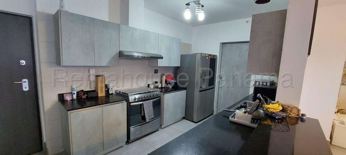 Apartamento en Alquiler en Hato Pintado SYH