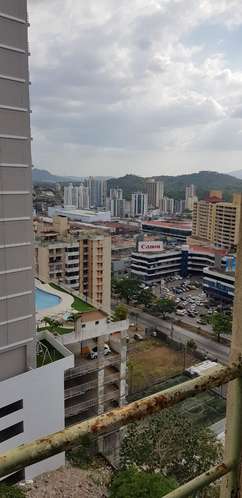 Se vende Apartamento en P H. Fountain View